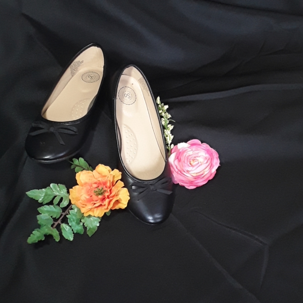 Kids black dress shoes